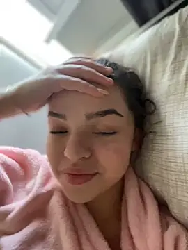 Snapshot of AnaWest chatting on February 26, 2025, 7:09 am AnaWest online show from February 26, 2025, 7:09 am