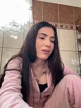 Emmapmg online show from March 14, 2025, 12:07 pm