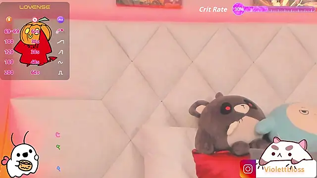 Violettbloss online show from October 31, 2025, 3:29 am