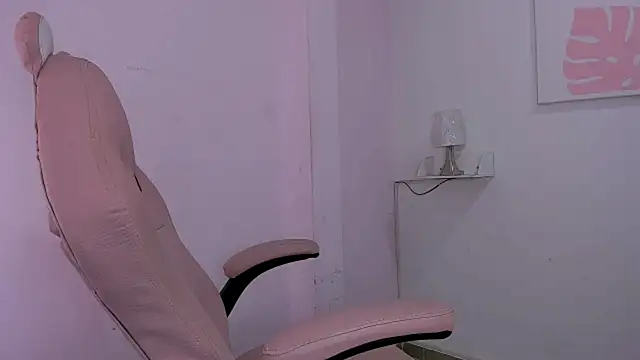 Evelin shy online show from March 12, 2026, 2:50 am