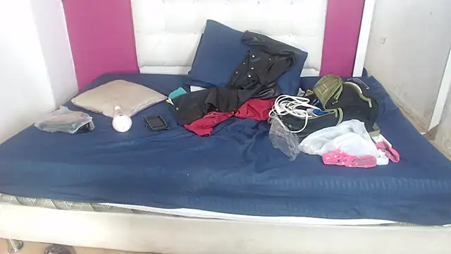 Snapshot of nextdoor_fantasy1 chatting on December 4, 2025, 3:27 am nextdoor fantasy1 online show from December 4, 2025, 3:27 am