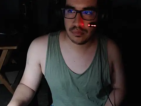 Snapshot of thealfawolf01 chatting on December 17, 2024, 6:45 am thealfawolf01 online show from December 17, 2024, 6:45 am