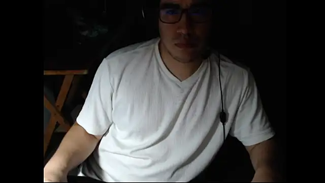 Snapshot of thealfawolf01 chatting on March 12, 2025, 11:44 pm thealfawolf01 online show from March 12, 2025, 11:44 pm