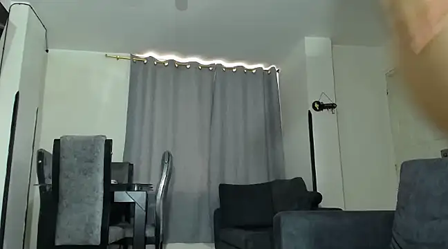 Snapshot of julianamorant chatting on March 18, 2025, 6:04 pm julianamorant online show from March 18, 2025, 6:04 pm