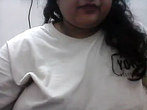 smile pretty online show from December 30, 2024, 7:00 pm