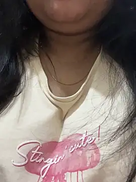 smile pretty online show from March 12, 2026, 2:39 am