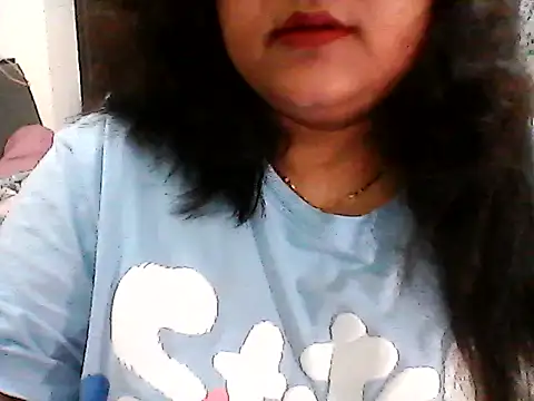 smile pretty online show from June 16, 2026, 5:48 pm