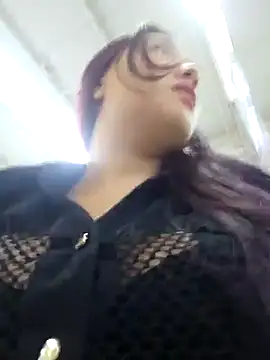 Snapshot of Blushing_Katy chatting on January 4, 2025, 12:05 am Blushing Katy online show from January 4, 2025, 12:05 am