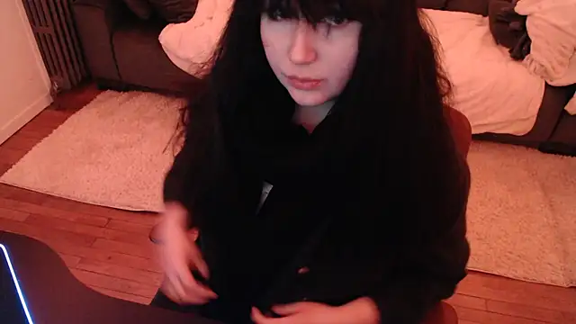 Lynylou online show from January 26, 2025, 6:38 am