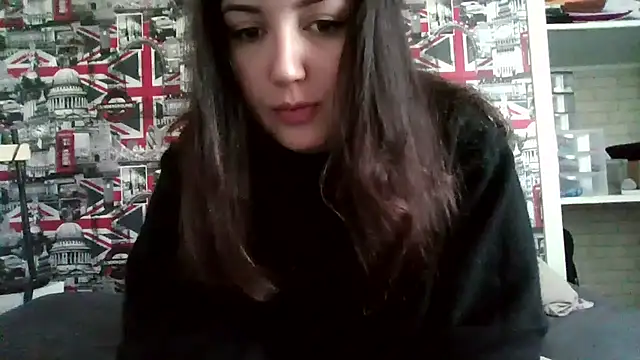 Lynylou online show from October 10, 2025, 3:00 pm