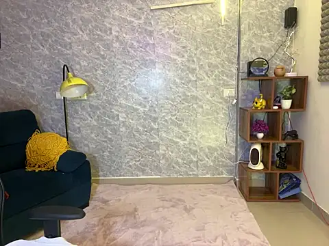 Snapshot of MidnightFlame chatting on January 12, 2025, 4:08 pm MidnightFlame online show from January 12, 2025, 4:08 pm