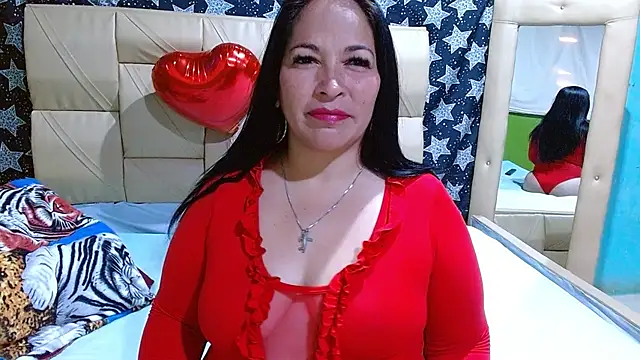 Stefanny Taylor  online show from February 14, 2026, 6:37 pm