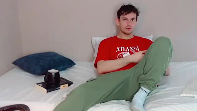 Elio555 online show from December 26, 2024, 6:33 pm