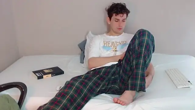 Elio555 online show from January 5, 2025, 4:48 pm