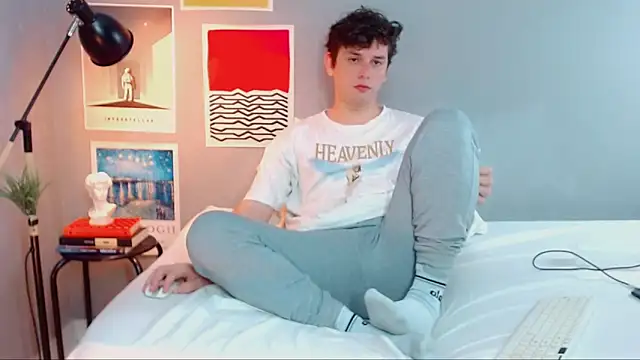 Elio555 online show from September 29, 2025, 7:30 pm