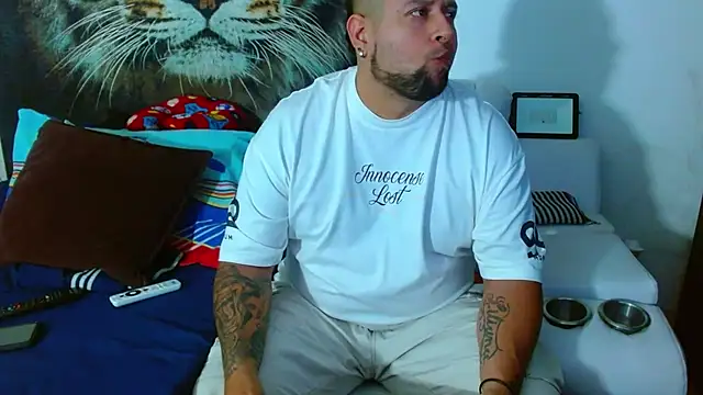 Michaell Myerss  online show from October 30, 2025, 11:55 am