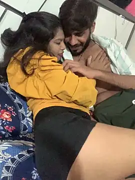 hottiess69 online show from January 31, 2025, 6:47 pm