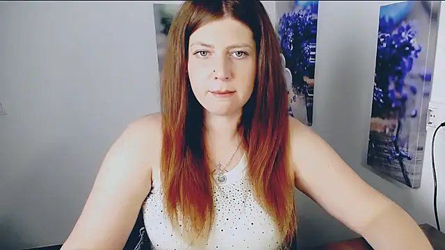 Lizzy Love online show from June 19, 2026, 10:41 am
