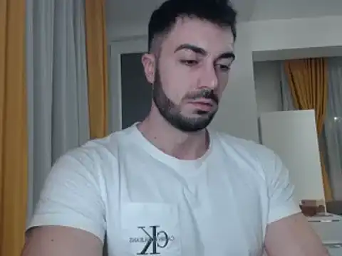 Snapshot of GoldenMark chatting on February 2, 2025, 10:39 pm GoldenMark online show from February 2, 2025, 10:39 pm