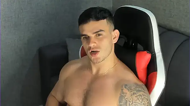 Snapshot of Ricardogo19 chatting on February 2, 2025, 5:21 am Ricardogo19 online show from February 2, 2025, 5:21 am