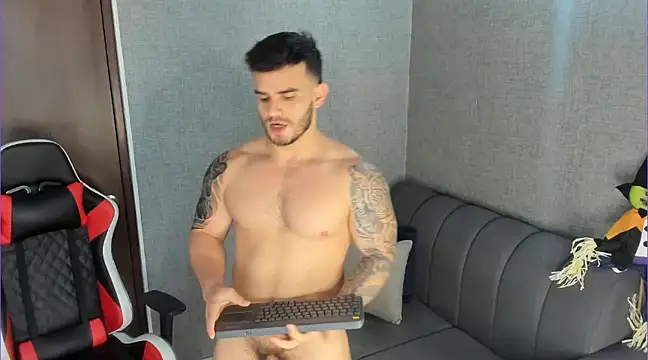Snapshot of Ricardogo19 chatting on February 24, 2025, 4:15 pm Ricardogo19 online show from February 24, 2025, 4:15 pm
