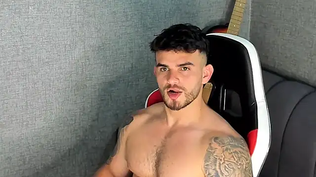 Snapshot of Ricardogo19 chatting on September 28, 2025, 4:01 pm Ricardogo19 online show from September 28, 2025, 4:01 pm