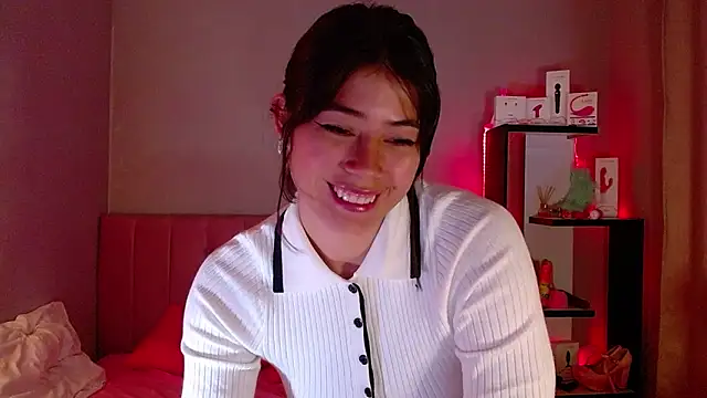 LoaLuxury online show from March 14, 2025, 1:05 am