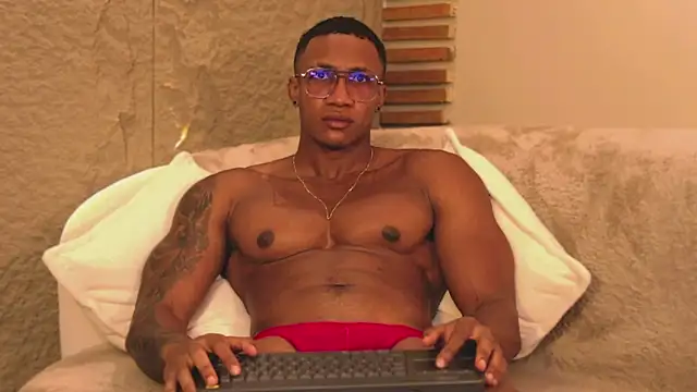 Logan Varela online show from March 18, 2025, 10:58 pm