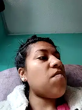 Tiphanydirty3 online show from January 23, 2025, 5:10 pm