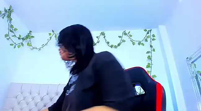 Snapshot of JazirMartinez chatting on March 5, 2025, 12:59 am JazirMartinez online show from March 5, 2025, 12:59 am