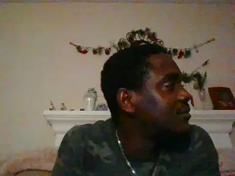 Snapshot of Hugedick0071 chatting on December 13, 2024, 11:17 pm Hugedick0071 online show from December 13, 2024, 11:17 pm