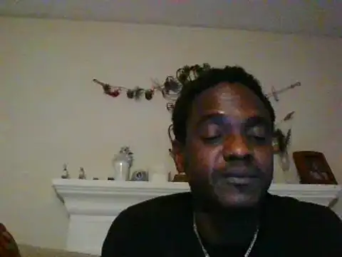 Snapshot of Hugedick0071 chatting on January 14, 2025, 5:08 am Hugedick0071 online show from January 14, 2025, 5:08 am