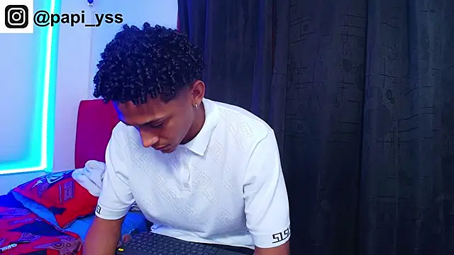 dominic smith  online show from November 12, 2025, 2:34 am