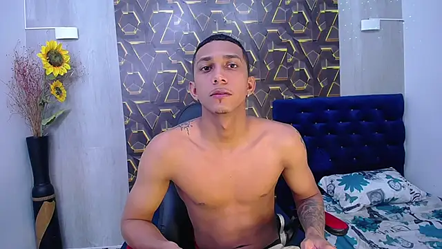 dominic smith  online show from March 30, 2026, 3:18 am