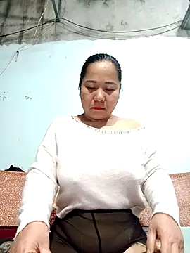 Queen 18200 online show from February 12, 2026, 9:43 pm