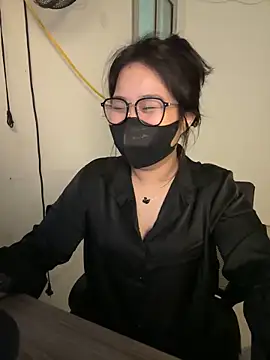 Snapshot of Jenni_nana chatting on December 5, 2024, 1:49 pm Jenni nana online show from December 5, 2024, 1:49 pm