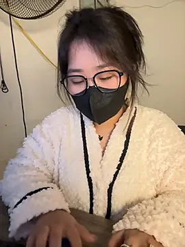 Snapshot of Jenni_nana chatting on December 17, 2024, 4:34 am Jenni nana online show from December 17, 2024, 4:34 am