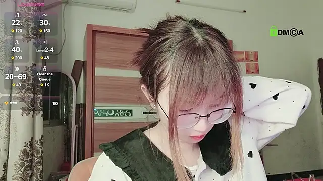 Lili 666 online show from February 15, 2025, 4:56 pm