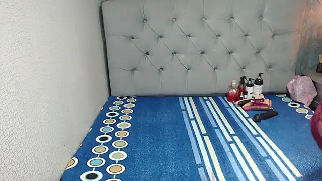 ginasailor online show from December 15, 2025, 1:43 am