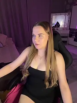 Snapshot of Lexi_noah chatting on October 5, 2025, 9:34 pm Lexi noah online show from October 5, 2025, 9:34 pm