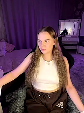 Snapshot of Lexi_noah chatting on October 24, 2025, 9:33 pm Lexi noah online show from October 24, 2025, 9:33 pm