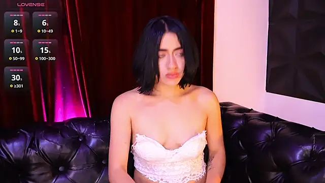 KasiaNoir  online show from April 11, 2026, 12:37 am