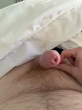 Snapshot of boholad8 chatting on February 2, 2025, 4:32 pm boholad8 online show from February 2, 2025, 4:32 pm