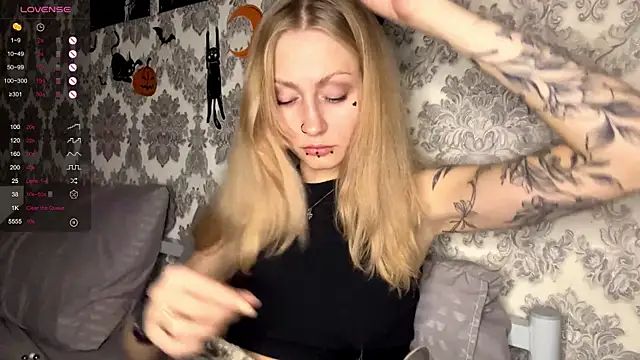 MarthaGees online show from November 1, 2025, 3:25 pm