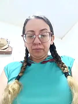 miss hanna07 online show from April 26, 2026, 9:34 pm