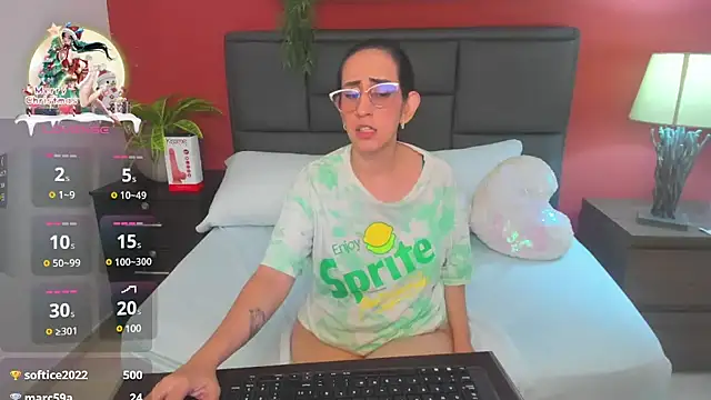 Snapshot of jadde13_ chatting on December 19, 2024, 8:56 am jadde13 online show from December 19, 2024, 8:56 am