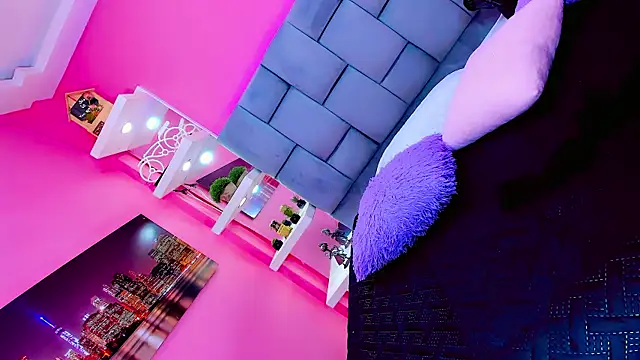 Saamanthaa11 online show from March 25, 2026, 5:13 am