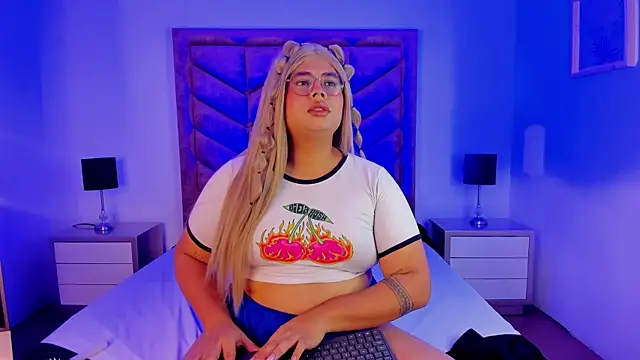 Snapshot of Tom_Silver__ chatting on September 20, 2025, 9:10 am Tom Silver online show from September 20, 2025, 9:10 am