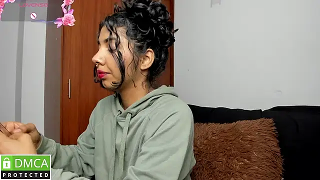 Snapshot of jasmine_bunny_ chatting on February 17, 2025, 11:13 am jasmine bunny online show from February 17, 2025, 11:13 am