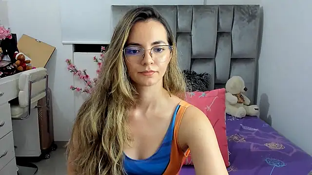 baby-miah online show from December 5, 2024, 6:32 am